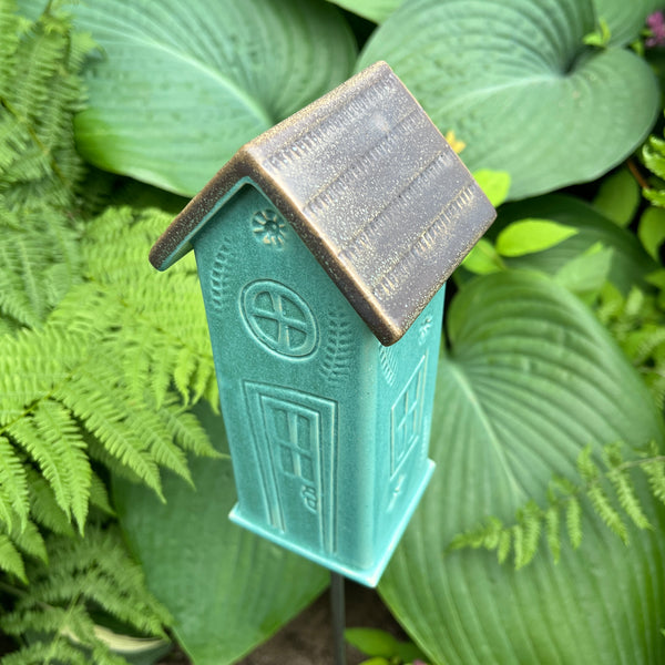 Lg Garden House Stake